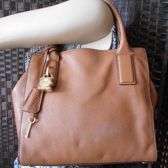 MICHAEL KORS Medium Ivory Shoulder/Satchel  Bag - Picture 1 of 7